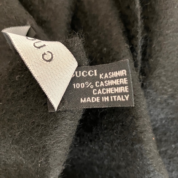 NEW GUCCI TEXTURED CASHMERE SHAWL/SCARF - Picture 2 of 9